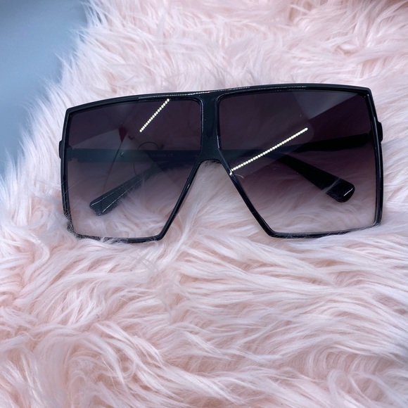 Sunglasses - Picture 2 of 14